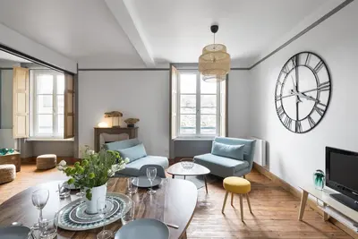 Image de L'Aviron-appartement de standing dans Intra-Muros