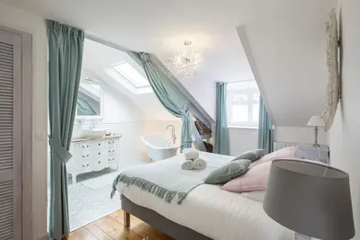Image de L'Angelus - 65 m² sous les toits à Saint-Malo