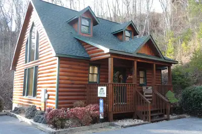 Image de Excellente vue sur la montagne, bain à remous, Wifi, à quelques minutes de Gatlinburg