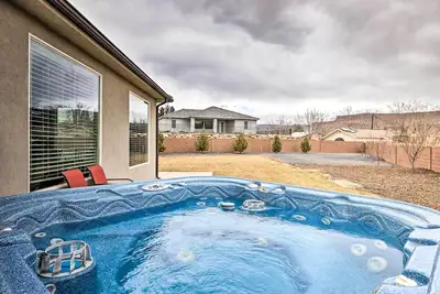 Image de La Verkin House w / Hot Tub - 30 minutes à Zion!