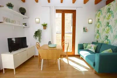 Image de beautiful apartment in urban area.
