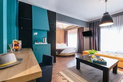 Image de Ladadika Design