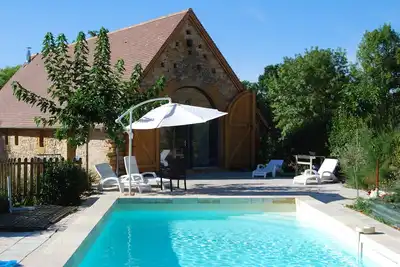 Image de superbe grange restaurée près de Figeac piscine privée, 6/8 personnes,