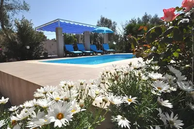 Image de Villa privée 6 personnes, piscine, wifi, à Costitx dans le centre de l'île