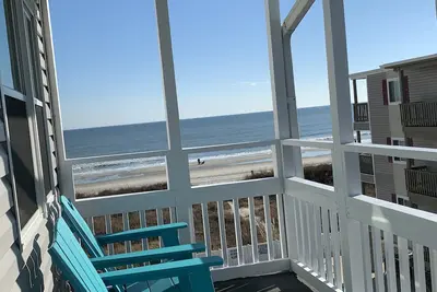 Image de OceanThyme @ Windsong 307, Ocean Front nouvellement rénové et décoré