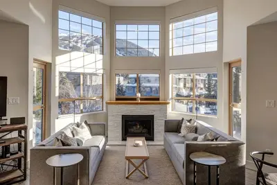 Image de Mountain views | Pool & Hot tub | Free parking