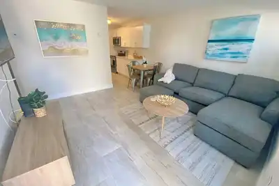 Image de Nouveau! Crystal Sands Beach House à Indian Rocks Beach! Meilleur emplacement!