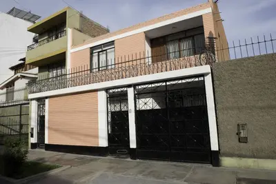 Image de Hébergement abordable à Lima au Pérou, nous pouvons accueillir 12 personnes pour ce prix.