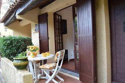 Image de Studio avec Terrasse, Parking, à 500m de la Plage - Le Lavandou