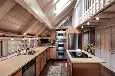 Image de Creek & Mnt Vues sur 4 hectares