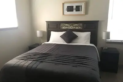 Image de Downtown Comfy calme et spacieux Apt 3 chambres