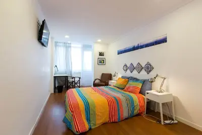 Chambre privée dans un appartement partagé - Cozyplace 23 à Lisbonne
