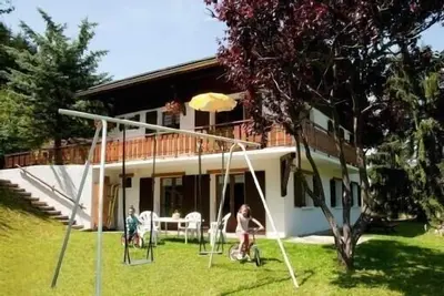 Image de Départ et retour à skis de la terrasse du chalet
