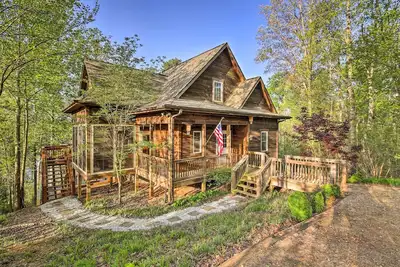 Image de Waterfront Lake Hartwell Cabin w / Dock-Near Clemson