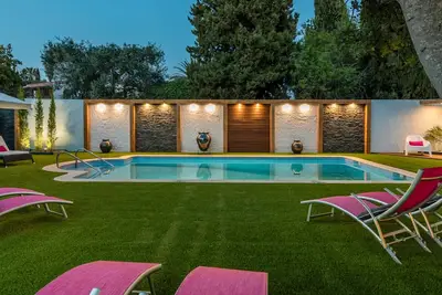Image de Villa Rock Gardens - Villa Belle et traditionnelle avec piscine chauffée