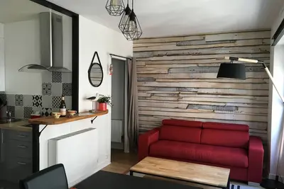 Image de Charmant appartement très lumineux, central et calme, plage à deux pas