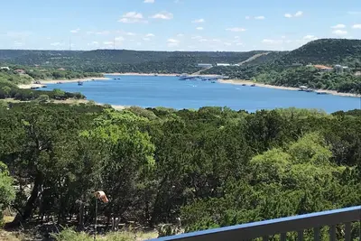 Image de Magnifique Lake Travis Villa avec certaines des meilleures vues sur le lac-The Hollows