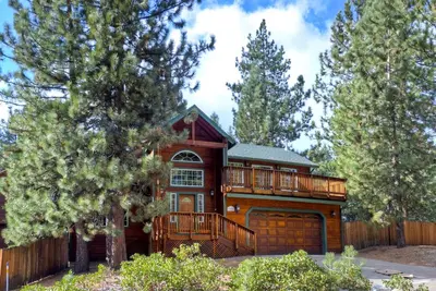 Image de Maison pour deux familles prĂŞtes pour l'aventure - Grand camp de base pour explorer Tahoe