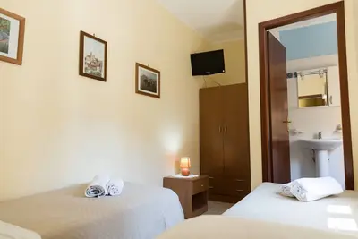 Image de Vico Tauro House