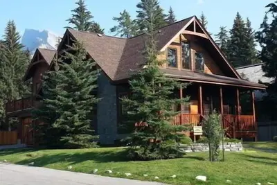 Image de Banff - A Den dans les montagnes