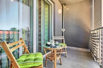 Image de Appartement de ville avec air conditionné et internet
