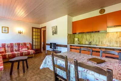 Image de Rez de chalet calme avec terrasse - 2 chambres, proche pistes à La Clusaz