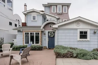 Image de La plus belle maison de Carlsbad! Vue sur l'océan sur le toit - Un bloc du village et de la plage