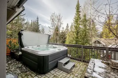 Image de Ski-in/walk-out | Private Hot Tub | Parking | Bbq
