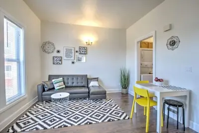 Image de R��nové lumineux 1 Br au coeur de Capitol Hill - Apt B