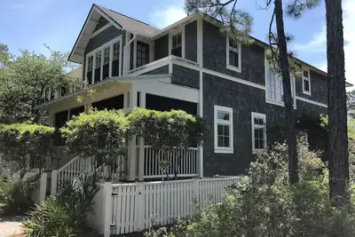 Image de Près de la piscine / plage, 4bd / 4ba, Watersound West Beach, nouvellement mis à jour