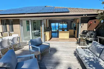 Image de Une maison de vacances incroyable directement sur la plage de Mollymook