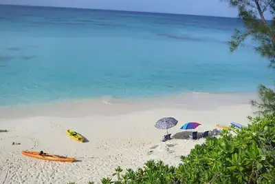 Image de Jolly Mon - Custom Built Villa - True Pink Sand Beach