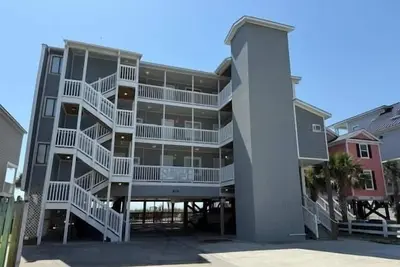 Image de Surfside par la mer Ii 103