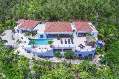 Image de Premier Luxury Villa, vues spectaculaires, mer et plage