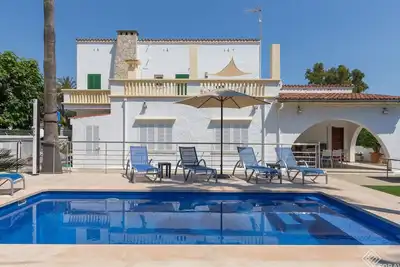 Image de Villa Comes - Belle villa avec piscine privée à 50 mètres de la plage