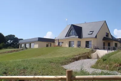 Image de Villa avec piscine privée à l'entrée de la presqu'île de Crozon