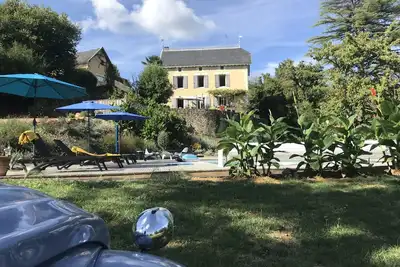Sarlat- A 400m cité médiévale-Calme-Piscine Privée-Terr-Charme- Wifi-2 à 8 pers