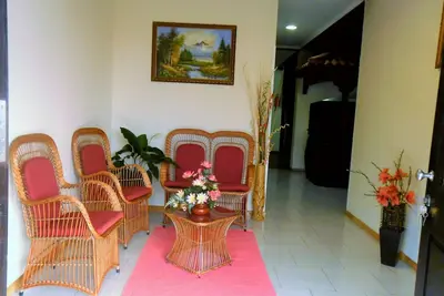 Image de Villa Linda confortable avec vue sur la mer et la montagne