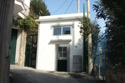 Image de Mini maison avec terrasse et vue sur la mer de la belle côte amalfitaine
