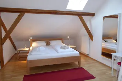 Image de Appartement lumineux (93qm) avec balcon pouvant accueillir jusqu'Ă 4 personnes