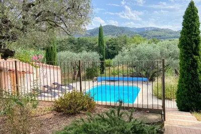 Image de Gite 3 épis en Provence avec climatisation et piscine privée sans vis a vis