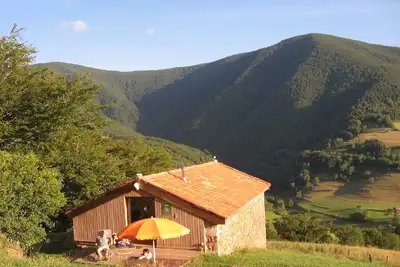 Image de Vue panoramique, isolé en montagne, éco-rénovation