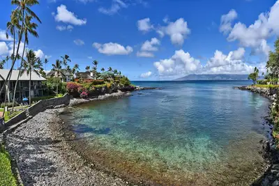 Image de Au bord de Honokeana Cove! Condo # 218, 2 cac + loft bdr, 2 ba.