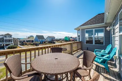 Image de Both Cides Now: 4 Br / 3. 5 Ba 8 personnes, vues sonores, salon, Topsail Beach