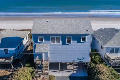 Image de Sweet Surrender: 4 Br / 3. 5 Ba bord de mer Ă Topsail Beach, pour 8 personnes