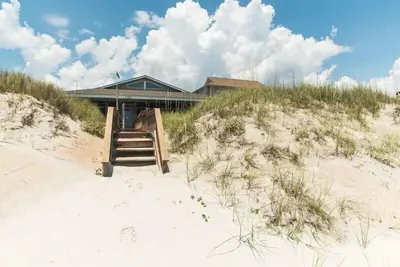 Image de Quatre par la mer: 4 Br / 2 Ba en bord de mer Ă Topsail Beach, 8 personnes