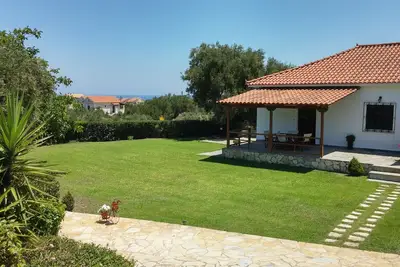 Image de Appartements privée sur un 6500m2 clôturé Green Olive Groove