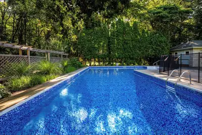 Image de Belle escapade de vacances Michiana Shore avec piscine privée!