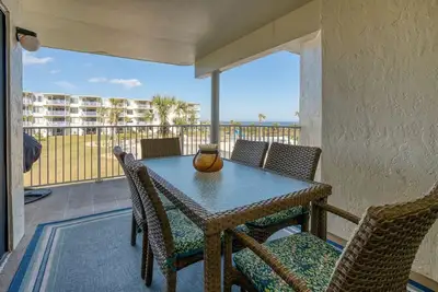 Image de Hou La La! Condo récemment rénové avec vue mer et piscine au Colony Reef Club