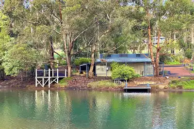 Image de Reflections Cottage au bord du lac